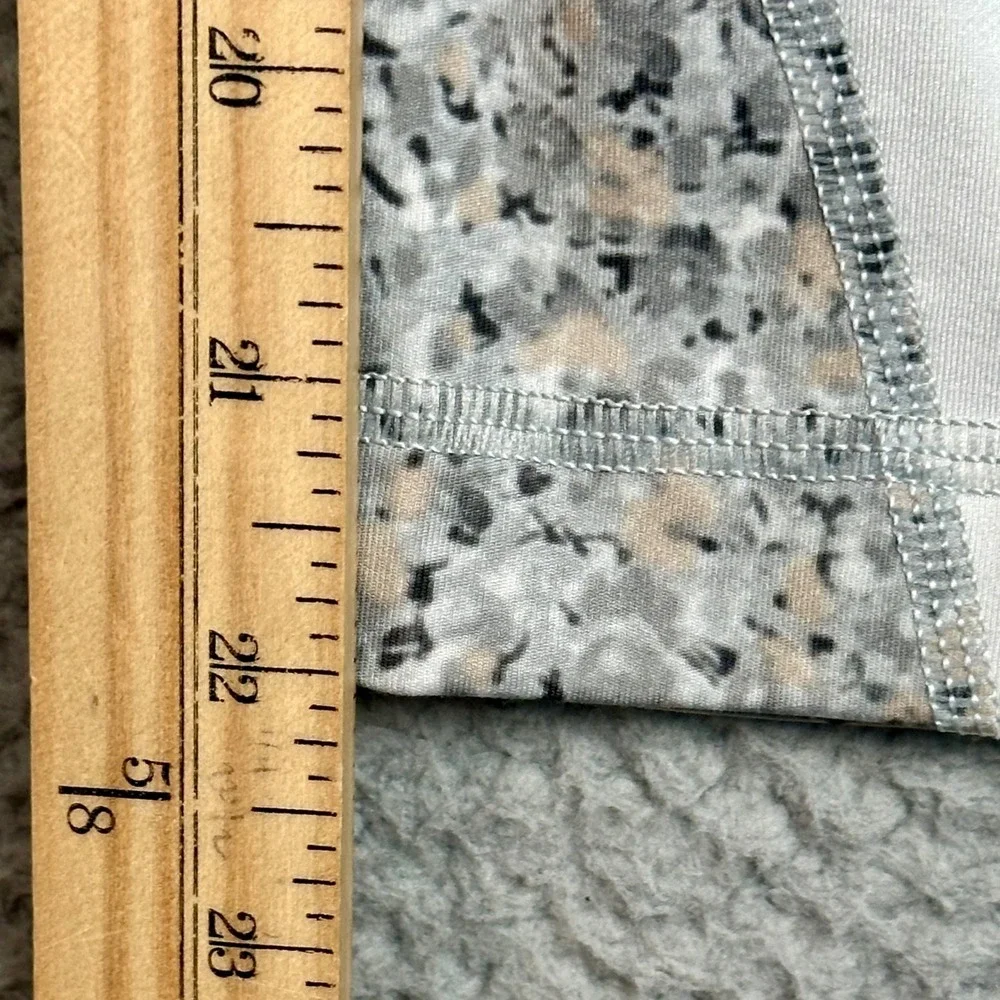 Lululemon Run Inspire Crop II Leggings Womens 4 Petite Fleur Luxtreme Floral